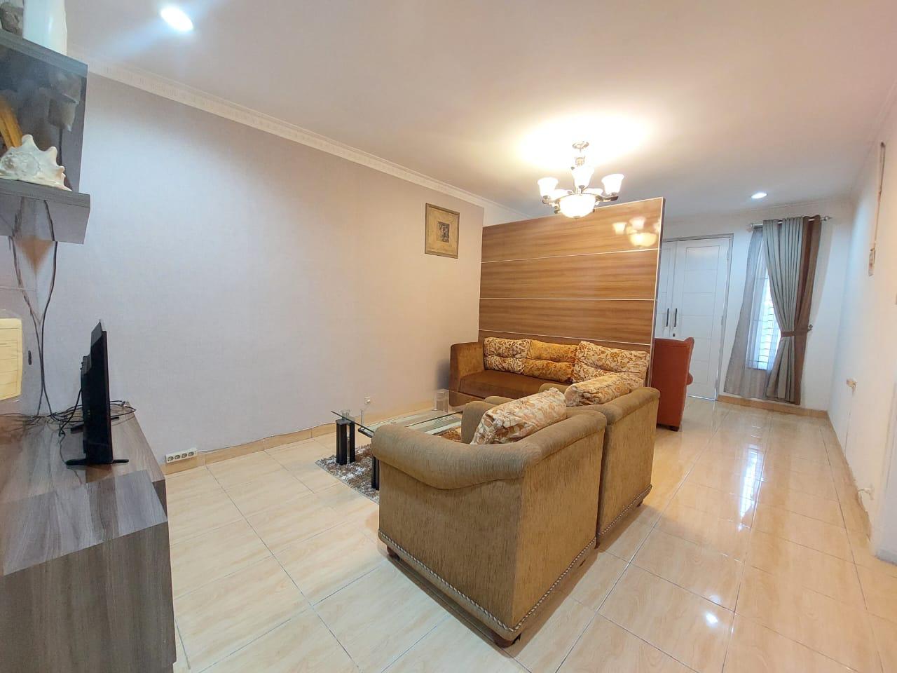 Rumah Disewakan di Cluster Meadow Green Lippo Cikarang